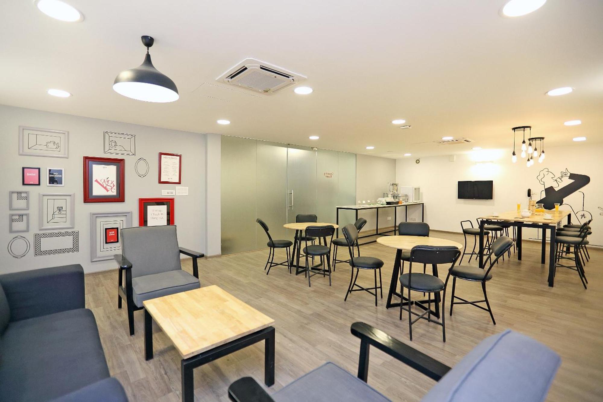 Oyo Townhouse 17 Huda City Center Near Leisure Valley Park Гургаон Экстерьер фото